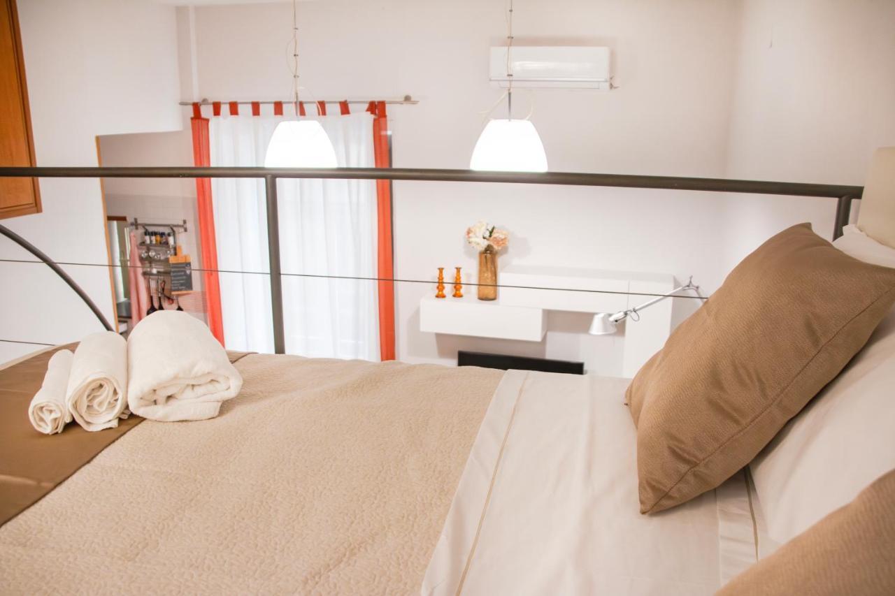La Pigna Apartment Napoli Bagian luar foto