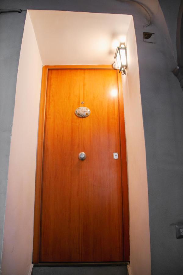 La Pigna Apartment Napoli Bagian luar foto