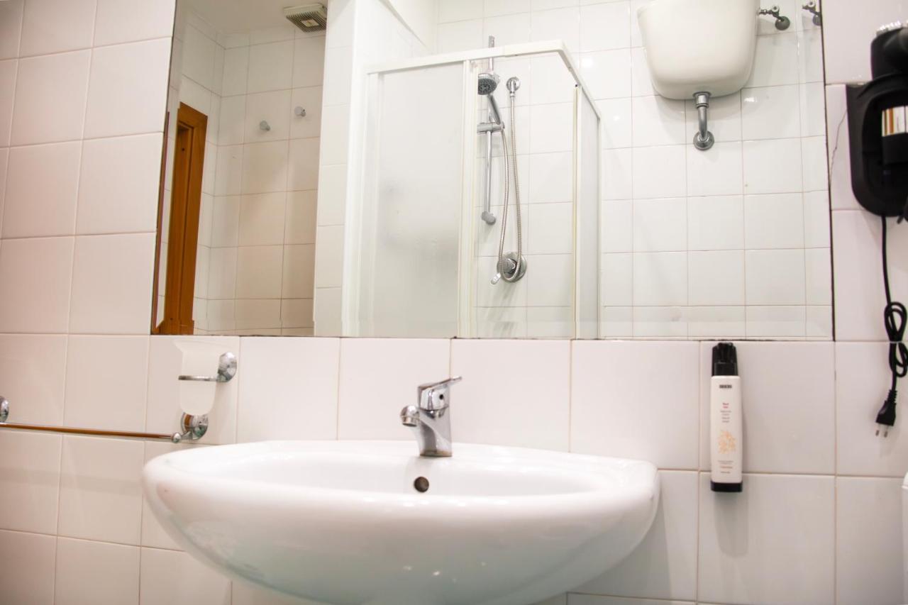 La Pigna Apartment Napoli Bagian luar foto